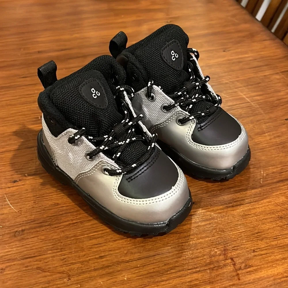 Nike Manoa LTH TD Boots silver black Toddlers Boys Girls 472650 020 Size 5C sz 5